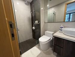 Esparina Residences (D19), Condominium #574082011